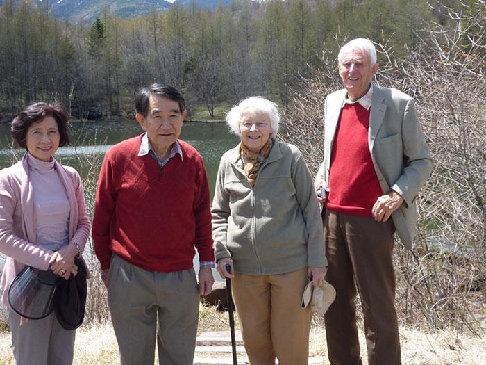 マーティンとオードリーの来日時、生涯の友である三浦登教授と清子夫人と八ヶ岳で